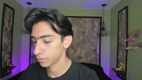 Snapshot of uyukie chatting on 09-13-25, 11:32 UYUKIE online show from 09-13-25, 11:32