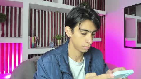 Snapshot of uyukie chatting on 09-26-25, 11:25 UYUKIE online show from 09-26-25, 11:25