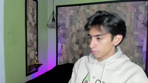 Snapshot of uyukie chatting on 09-28-25, 11:26 UYUKIE online show from 09-28-25, 11:26