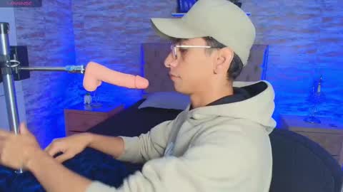 UYUKIE online show from 10-31-25, 11:55