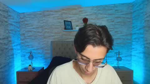 Snapshot of uyukie chatting on 11-06-25, 11:44 UYUKIE online show from 11-06-25, 11:44