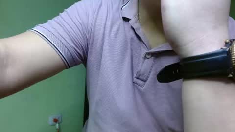 Snapshot of uzaki_007 chatting on 12-03-24, 03:52 uzaki_007 online show from 12-03-24, 03:52