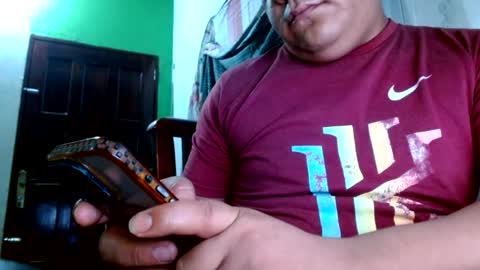 Snapshot of uzaki_007 chatting on 08-02-26, 01:48 uzaki_007 online show from 08-02-26, 01:48