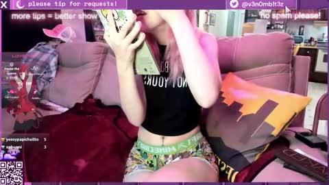 Snapshot of v3n0mb1t3z chatting on 11-18-25, 11:59 kermit online show from 11-18-25, 11:59