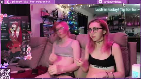 Snapshot of v3n0mb1t3z chatting on 12-18-25, 12:06 kermit online show from 12-18-25, 12:06