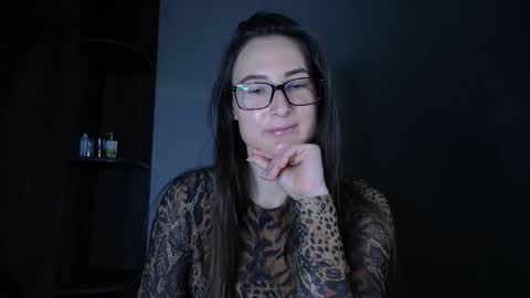 Snapshot of va_len_sea_ya chatting on 03-15-26, 05:08 Valensiya online show from 03-15-26, 05:08