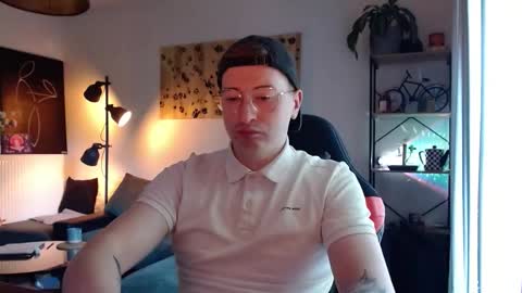 vacation__ online show from 09-23-25, 02:31