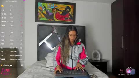 Vahiolet smith online show from 10-26-25, 03:34