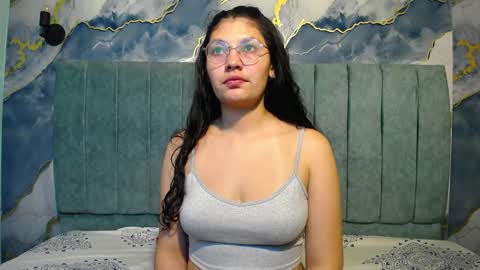 Vainilla online show from 04-18-26, 02:04