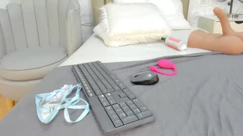 Vaiolet  online show from 12-02-24, 11:18