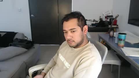 Snapshot of vajkito chatting on 01-22-25, 10:26 vajkito online show from 01-22-25, 10:26