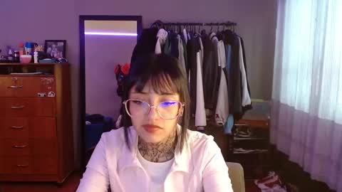 Snapshot of val_azuna chatting on 12-04-25, 02:26 valentina online show from 12-04-25, 02:26