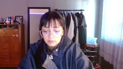 Snapshot of val_azuna chatting on 12-05-25, 01:20 valentina online show from 12-05-25, 01:20