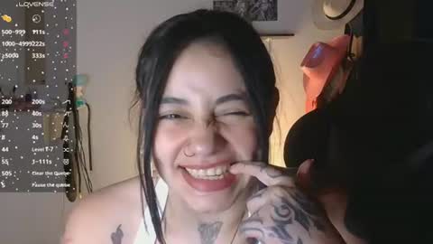 Snapshot of val_bardot1 chatting on 06-10-26, 02:23 first of all... who are u online show from 06-10-26, 02:23