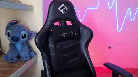 Snapshot of val_mendoza chatting on 02-07-26, 06:06 Val online show from 02-07-26, 06:06