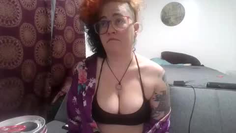 Snapshot of valarieak chatting on 11-05-25, 04:34 valarieak online show from 11-05-25, 04:34