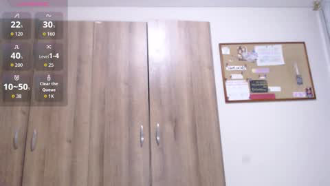 Snapshot of vale_991 chatting on 09-22-25, 01:29 Valeria online show from 09-22-25, 01:29