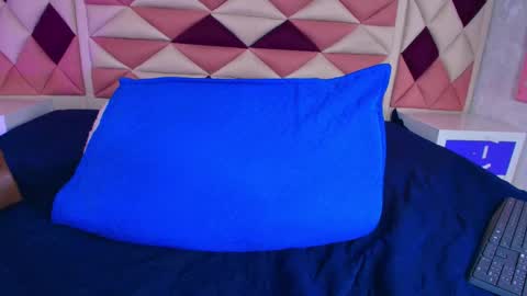 Valentina online show from 10-30-25, 07:36