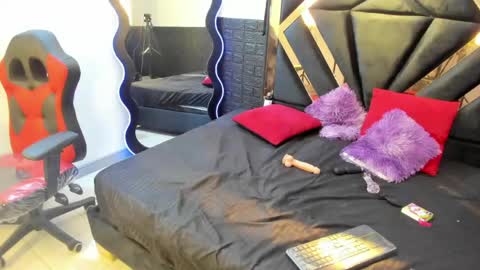 Snapshot of valen_cute22 chatting on 05-21-26, 11:12 valentina online show from 05-21-26, 11:12