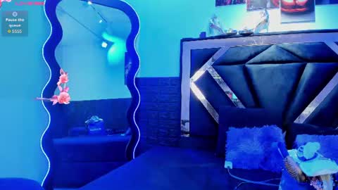 Snapshot of valen_cute22 chatting on 07-11-26, 01:08 valentina online show from 07-11-26, 01:08