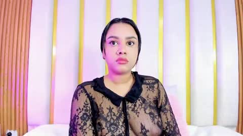 Snapshot of valen_petty chatting on 05-31-26, 11:28 Valen online show from 05-31-26, 11:28