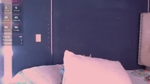 IG-valen mendoza99  twitter valenthompson99 online show from 12-22-24, 02:39