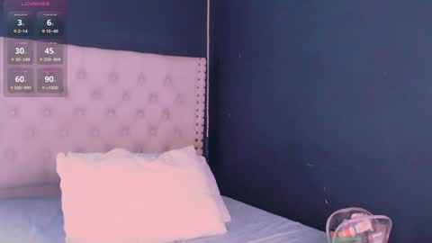 IG-valen mendoza99  twitter valenthompson99 online show from 01-11-25, 11:02