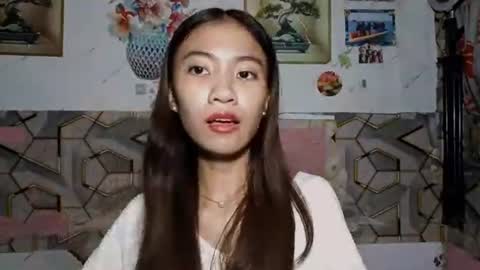 Snapshot of valenciasumney chatting on 06-10-26, 03:00 Camille online show from 06-10-26, 03:00
