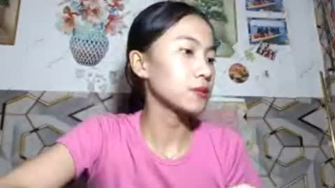 Snapshot of valenciasumney chatting on 07-18-26, 03:16 Camille online show from 07-18-26, 03:16