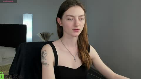 Snapshot of valenora1 chatting on 05-08-26, 11:37 Nora online show from 05-08-26, 11:37