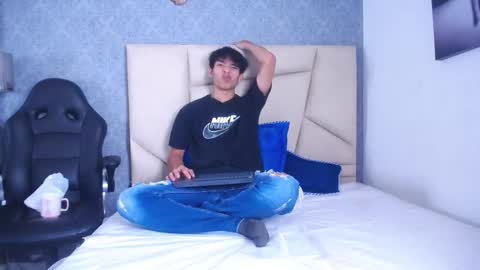 Snapshot of valenorlerot chatting on 10-08-25, 12:25 Valenor online show from 10-08-25, 12:25