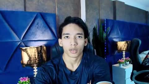 Snapshot of valenorlerot chatting on 10-13-25, 04:34 Valenor online show from 10-13-25, 04:34