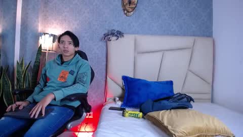 Snapshot of valenorlerot chatting on 10-14-25, 04:46 Valenor online show from 10-14-25, 04:46