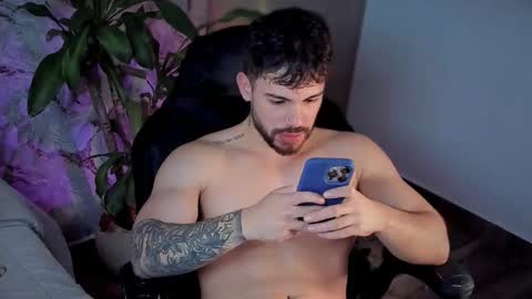 valenthinoking online show from 09-12-25, 11:26