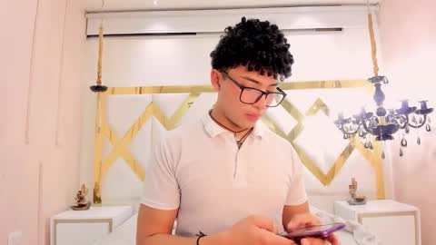 Valentin0 online show from 10-25-25, 11:40