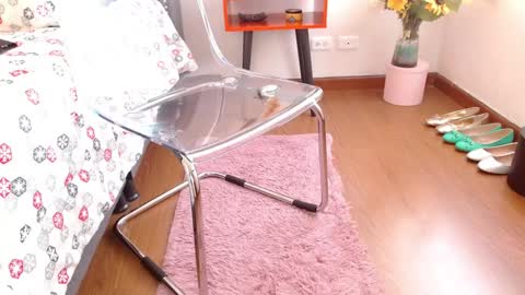 Valen Ferrer online show from 12-27-24, 06:31