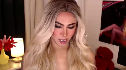 Amanda online show from 02-06-25, 10:21