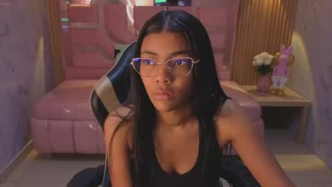 Snapshot of valentina_gomez_s chatting on 07-12-26, 12:18 Valentina online show from 07-12-26, 12:18