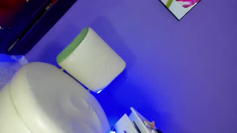 Snapshot of valentina_horny777 chatting on 12-19-25, 01:01 valentina_horny777 online show from 12-19-25, 01:01