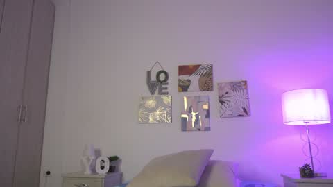 Snapshot of valentina_king18 chatting on 01-10-25, 11:22 VALENTINA online show from 01-10-25, 11:22