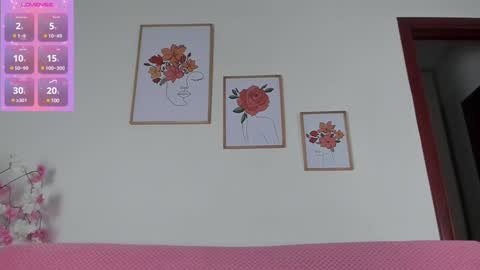 Snapshot of valentina_king18 chatting on 01-24-25, 11:26 VALENTINA online show from 01-24-25, 11:26