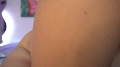 Snapshot of valentina_king18 chatting on 09-10-25, 11:49 VALENTINA online show from 09-10-25, 11:49
