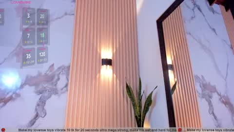 Snapshot of valentina_lux1 chatting on 01-31-25, 09:27 Valentina online show from 01-31-25, 09:27