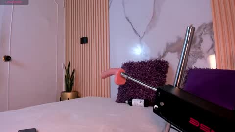Snapshot of valentina_lux1 chatting on 02-08-25, 02:58 Valentina online show from 02-08-25, 02:58