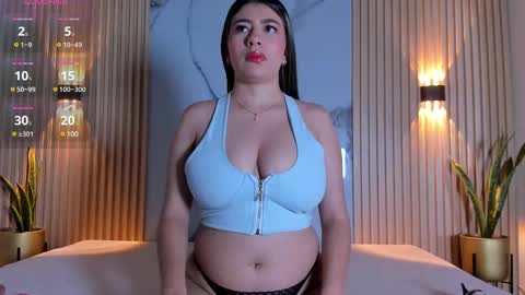 Snapshot of valentina_lux1 chatting on 03-06-25, 03:02 Valentina online show from 03-06-25, 03:02