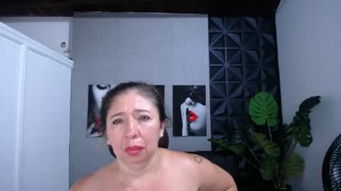 Valentina  online show from 05-30-26, 10:40