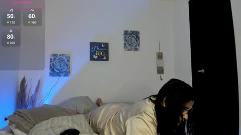 Snapshot of valentina_owens chatting on 11-25-25, 07:58 valentina_owens online show from 11-25-25, 07:58