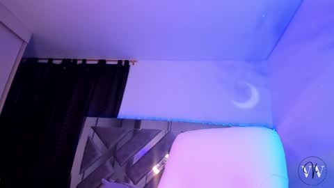 Snapshot of valentina_vegaa chatting on 12-14-24, 10:50 Val online show from 12-14-24, 10:50