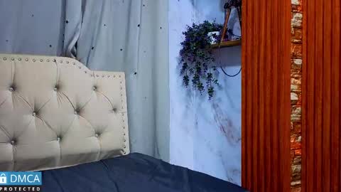 valentinaa_07 online show from 04-28-26, 02:38