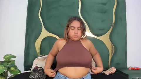 valentinaasm online show from 04-25-26, 03:09